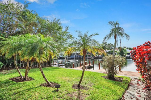 2571 Marseille Drive, Palm Beach Gardens, FL 33410