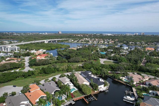 2571 Marseille Drive, Palm Beach Gardens, FL 33410