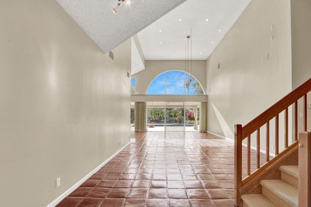 2571 Marseille Drive, Palm Beach Gardens, FL 33410