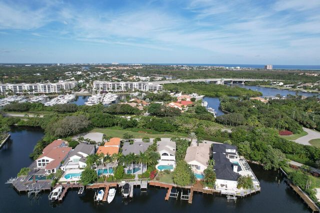 2571 Marseille Drive, Palm Beach Gardens, FL 33410