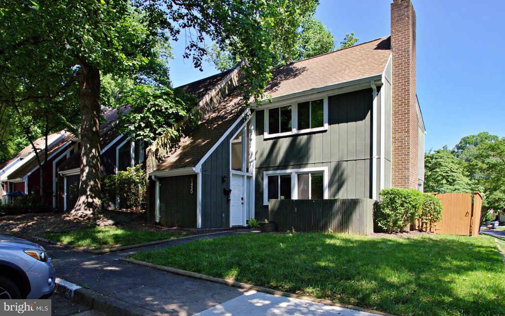 1450 GREENMONT CT, Reston, VA 20190