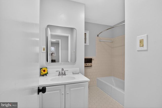 3202 RIVERVIEW DR, Triangle, VA 22172