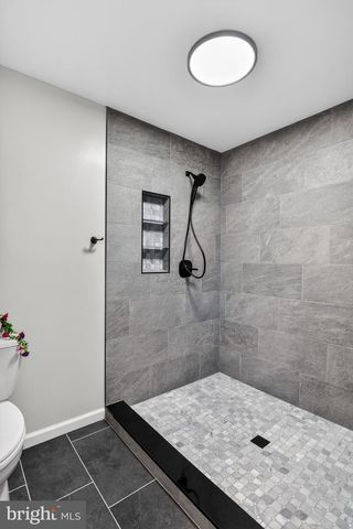 3202 RIVERVIEW DR, Triangle, VA 22172