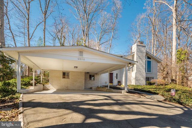 3202 RIVERVIEW DR, Triangle, VA 22172