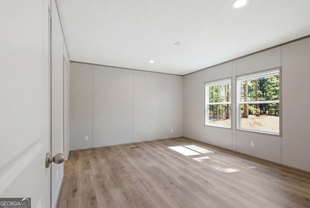 909 Smith Loop Road, Demorest, GA 30535