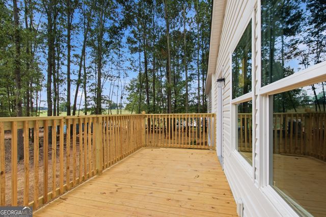 909 Smith Loop Road, Demorest, GA 30535