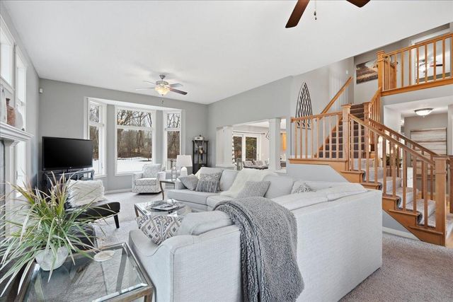 925 Sadie's Lane, Hudson, WI 54016