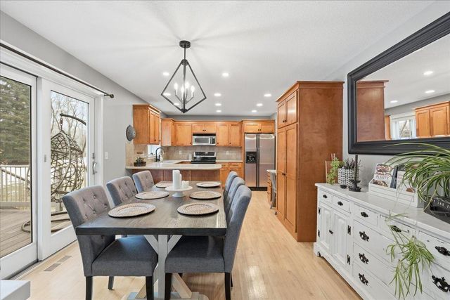 925 Sadie's Lane, Hudson, WI 54016