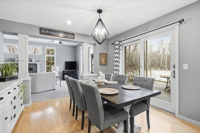 925 Sadie's Lane, Hudson, WI 54016