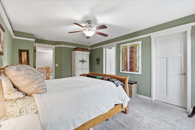 925 Sadie's Lane, Hudson, WI 54016