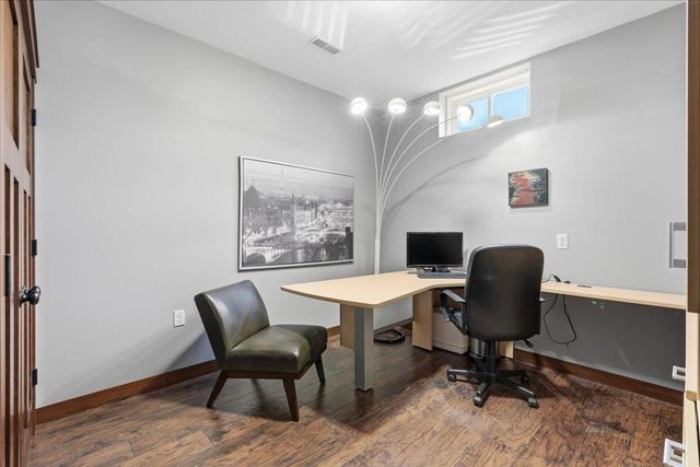 925 Sadie's Lane, Hudson, WI 54016