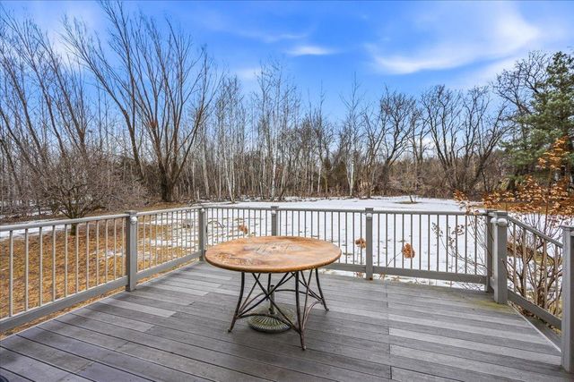 925 Sadie's Lane, Hudson, WI 54016