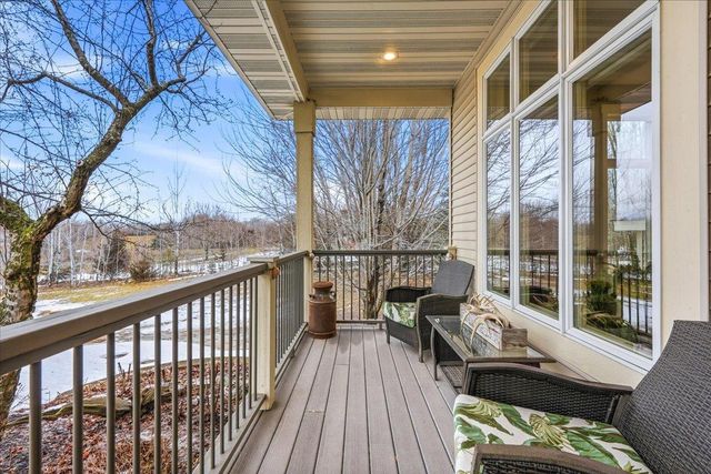 925 Sadie's Lane, Hudson, WI 54016