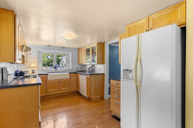 664 Wareham Street, Middleboro, MA 02346