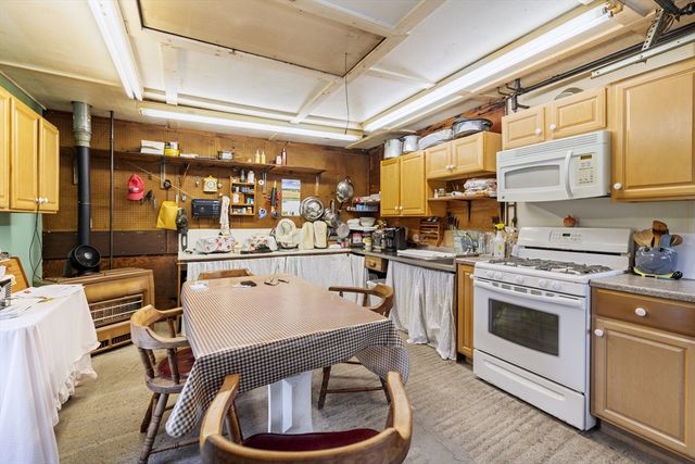 664 Wareham Street, Middleboro, MA 02346