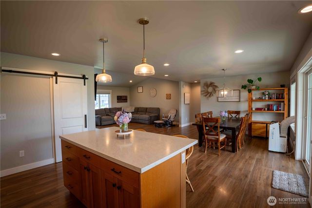 413 Cornerstone Drive, Sumas, WA 98295