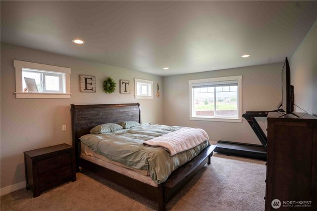 413 Cornerstone Drive, Sumas, WA 98295