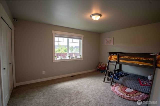 413 Cornerstone Drive, Sumas, WA 98295