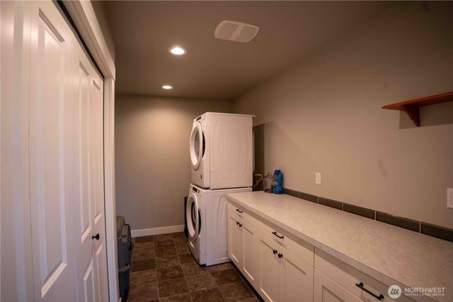 413 Cornerstone Drive, Sumas, WA 98295