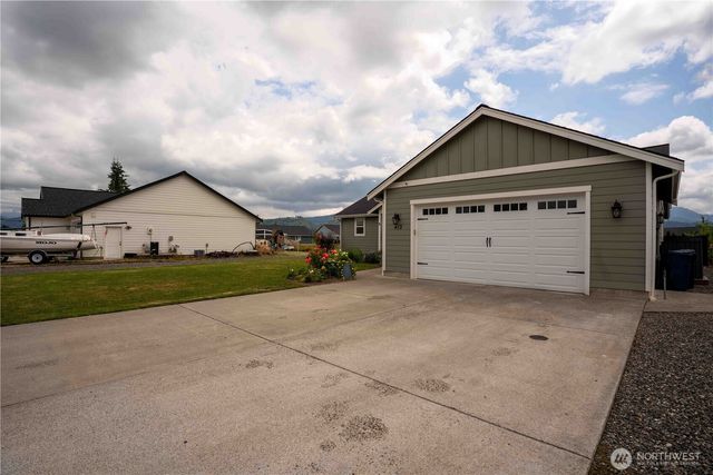 413 Cornerstone Drive, Sumas, WA 98295