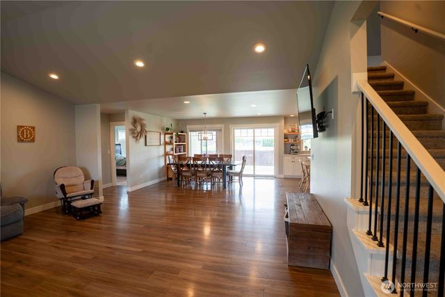 413 Cornerstone Drive, Sumas, WA 98295