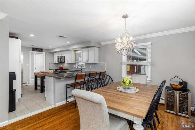 4 Hawthorne Street, Rutherford, NJ 07070
