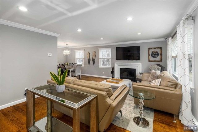 4 Hawthorne Street, Rutherford, NJ 07070