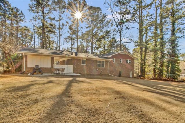 3155 Hogan SW Road, Atlanta, GA 30331