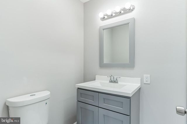 5816 PINE ST, Philadelphia, PA 19143