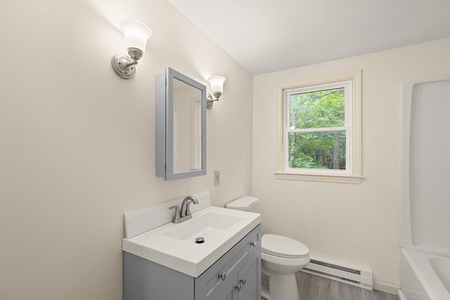 18 Great Meadow Dr, Carver, MA 02330