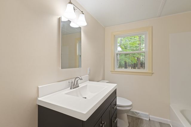 18 Great Meadow Dr, Carver, MA 02330