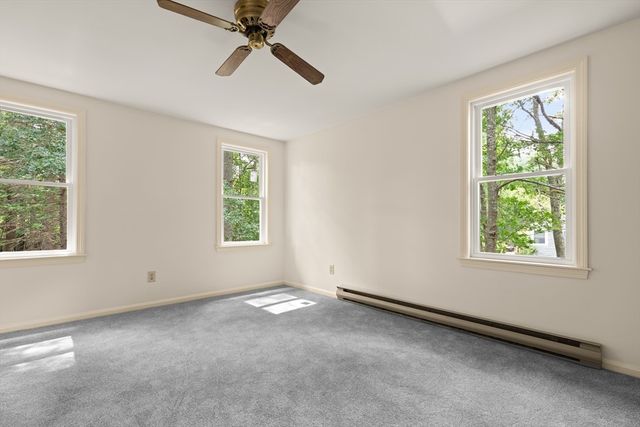18 Great Meadow Dr, Carver, MA 02330