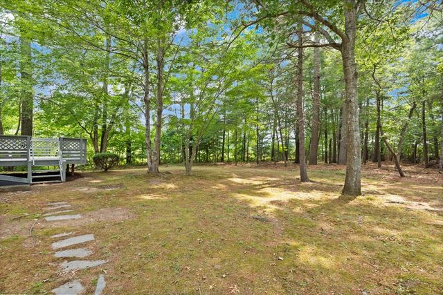 18 Great Meadow Dr, Carver, MA 02330