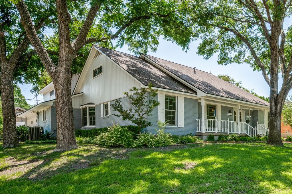 1832 Mapleton Drive, Dallas, TX 75228