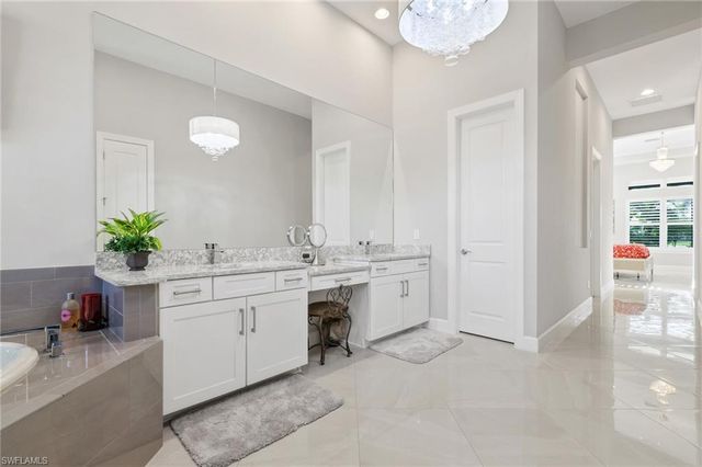 9345 Tulipano TER, Naples, FL 34119
