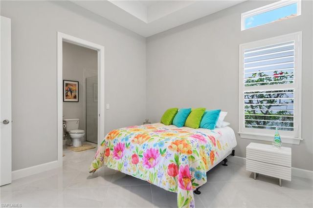 9345 Tulipano TER, Naples, FL 34119