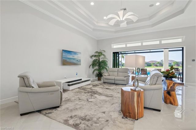 9345 Tulipano TER, Naples, FL 34119