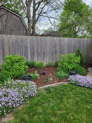 6375 Village Oak Court, Indianapolis, IN 46236