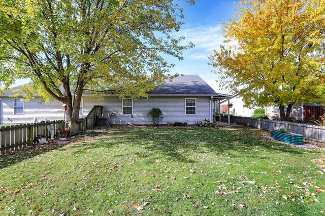 6375 Village Oak Court, Indianapolis, IN 46236