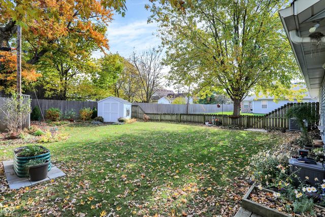 6375 Village Oak Court, Indianapolis, IN 46236