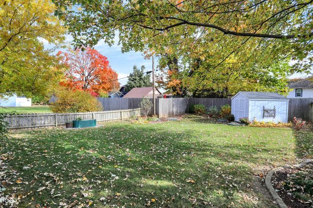 6375 Village Oak Court, Indianapolis, IN 46236