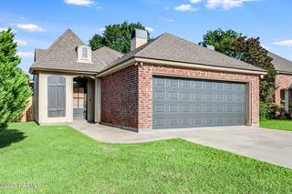 200 King Arthurs Way, Youngsville, LA 70592