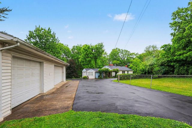 538 Roebling Road, Cincinnati, OH 45238