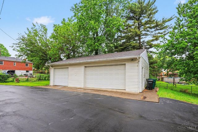 538 Roebling Road, Cincinnati, OH 45238