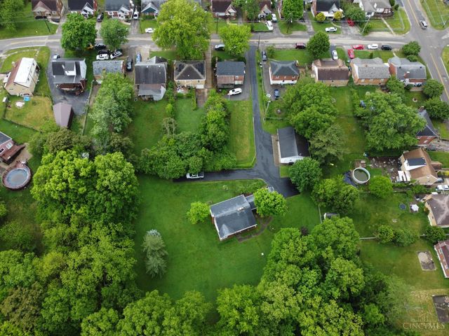 538 Roebling Road, Cincinnati, OH 45238