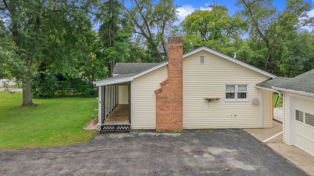5840 S Brainard Avenue, La Grange Highlands, IL 60525 — photo 5