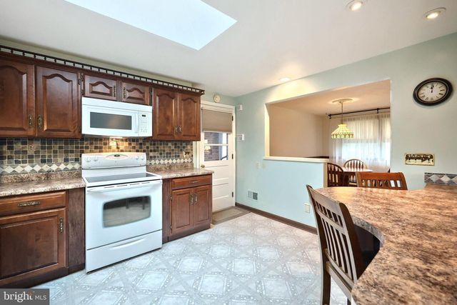 1193 IRVING AVE, York, PA 17403