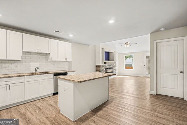 255 Dove Place, Social Circle, GA 30025