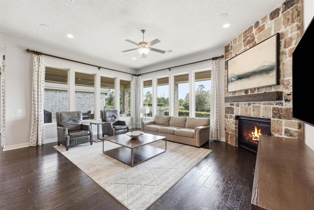 114 N Braided Branch Drive, Tomball, TX 77375