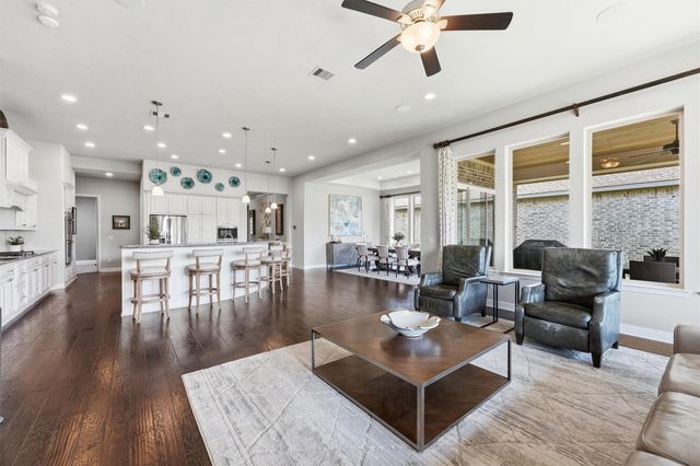 114 N Braided Branch Drive, Tomball, TX 77375